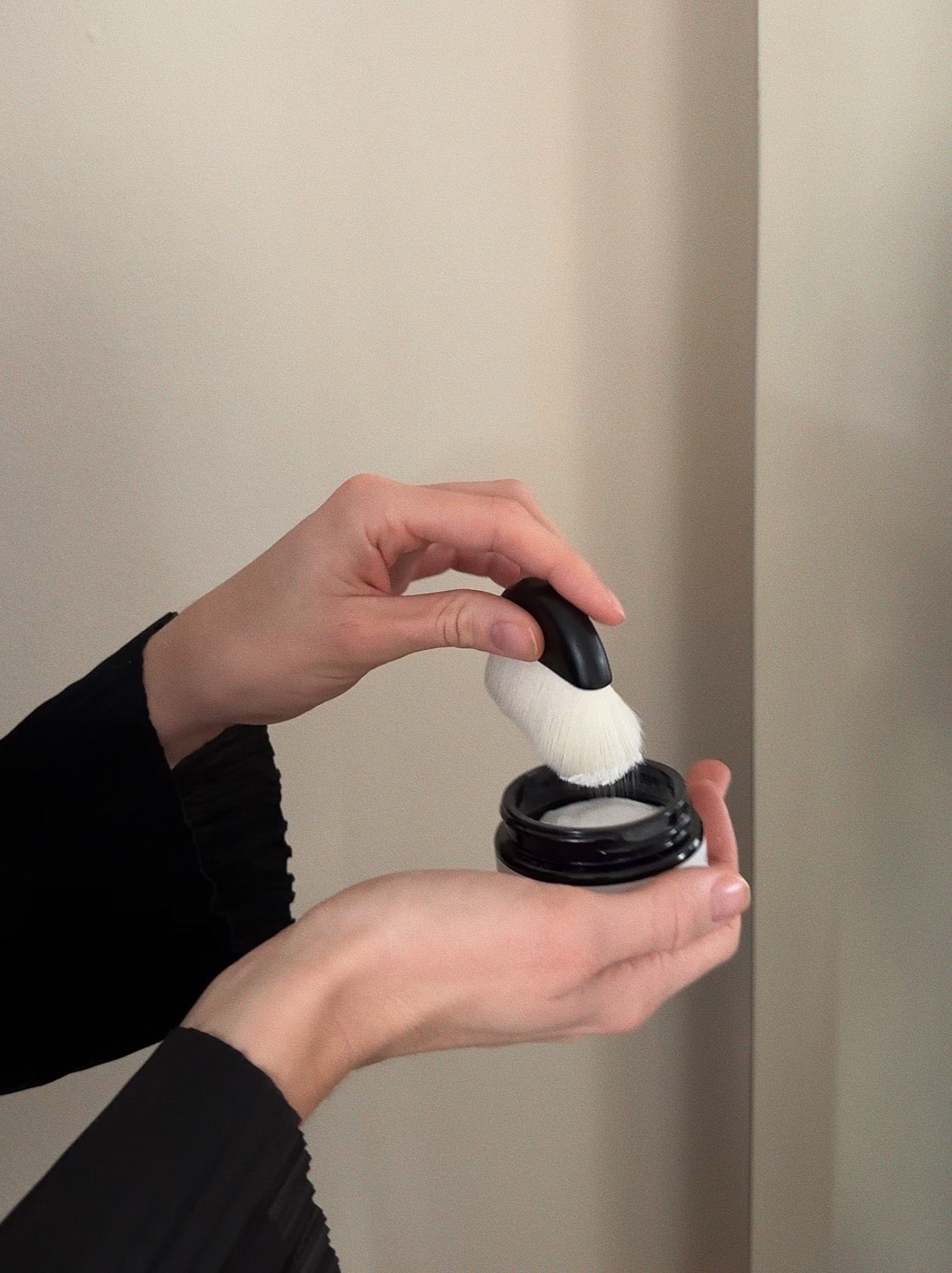 ALT DU SKAL VIDE OM TØRSHAMPOO PULVER