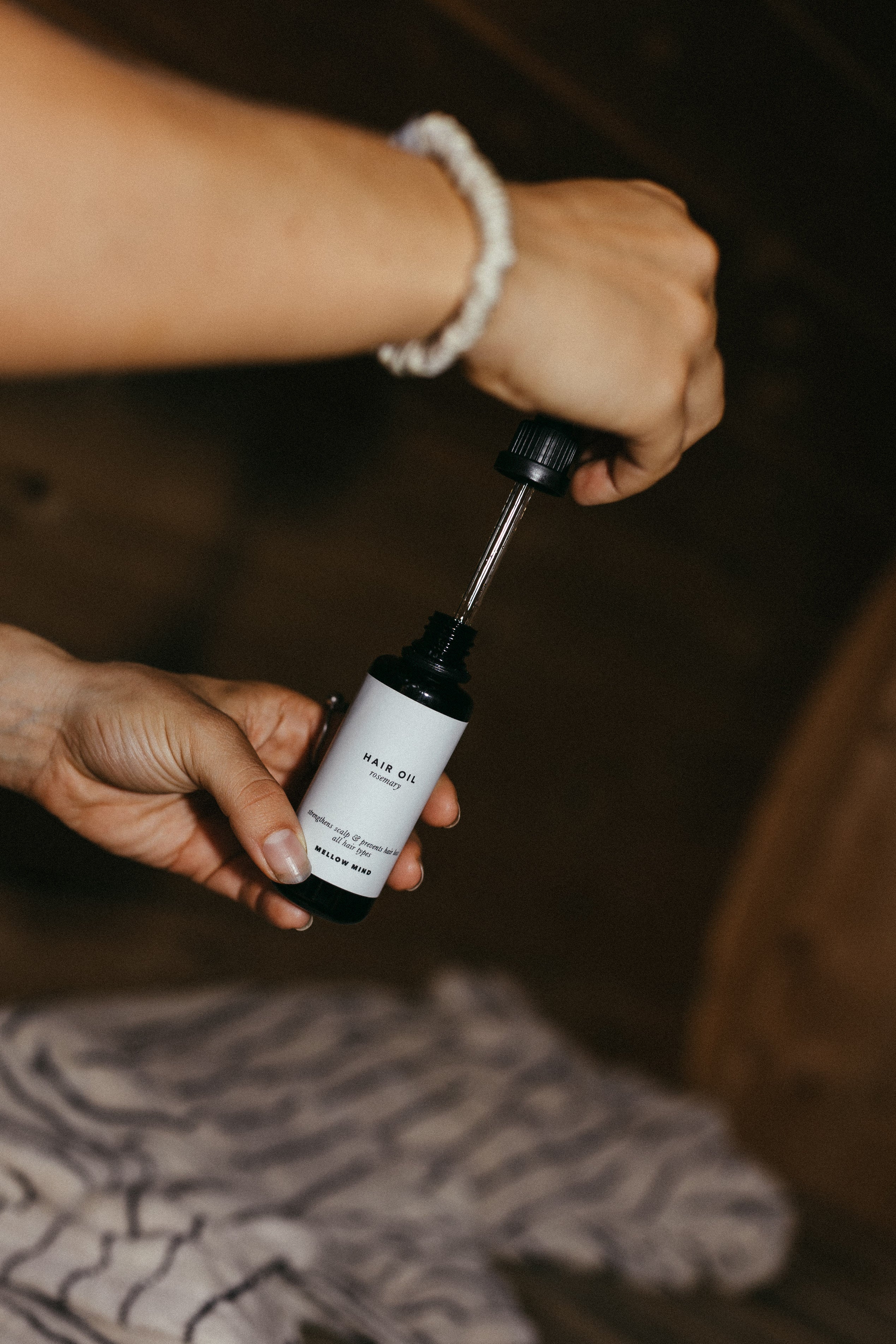 FORDELE VED BRUG AF ROSMARIN HÅRPLEJE I SAUNA